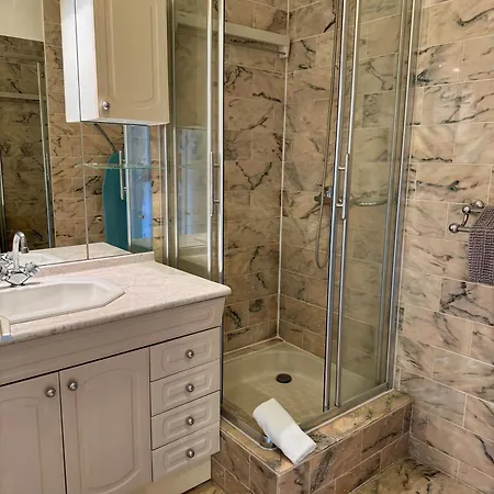Zéphyr Yourhosthelper Apartman *